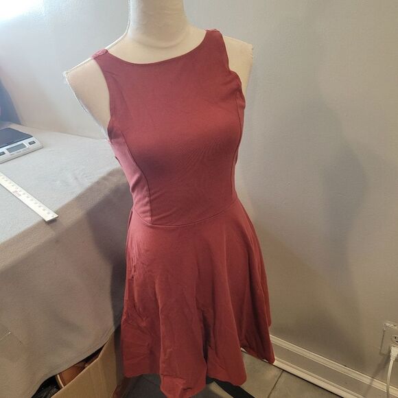 Hollister Red Open Back Fit And Flare Dress Large - Picture 1 of 7